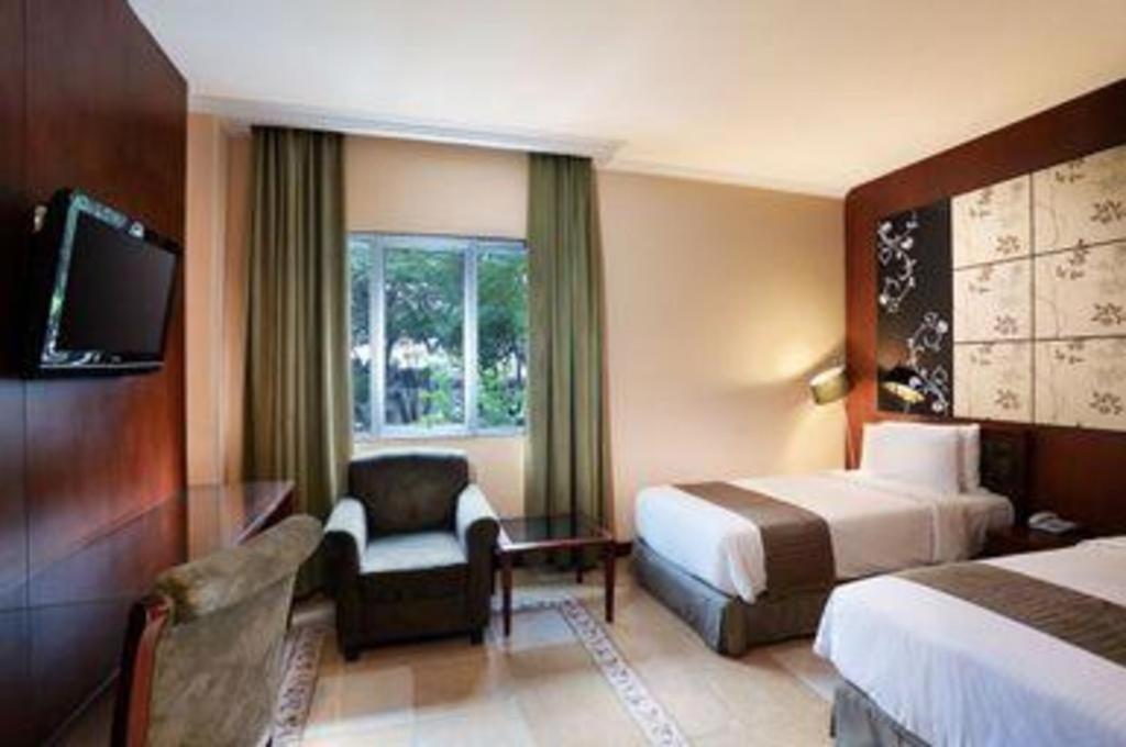 Ipb Convention Hotel Botani Square Bogor Buitenkant foto